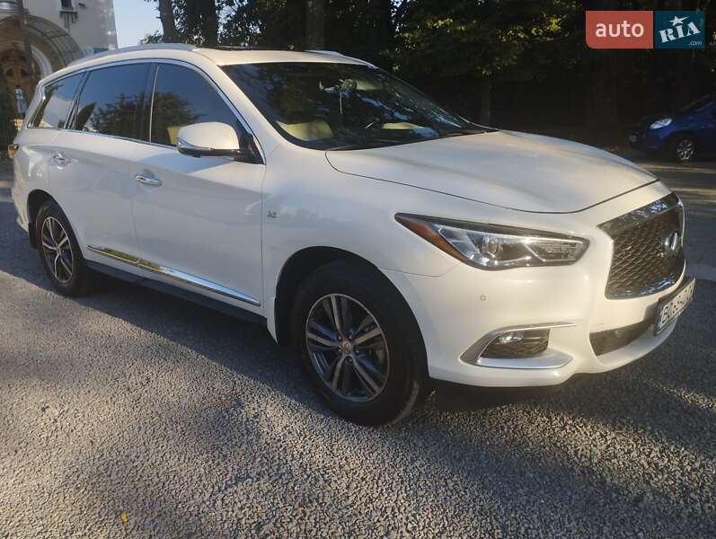 Внедорожник / Кроссовер Infiniti QX60 2016 в Львове