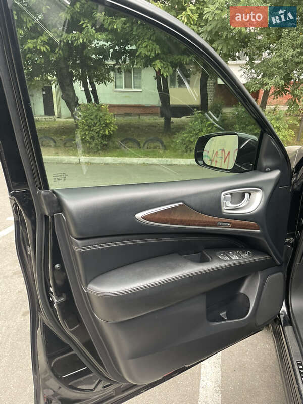 Внедорожник / Кроссовер Infiniti QX60 2016 в Киеве