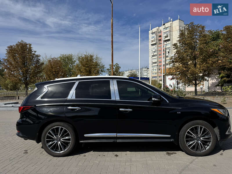 Внедорожник / Кроссовер Infiniti QX60 2016 в Киеве