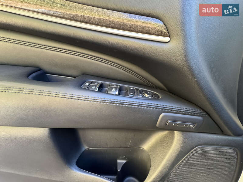 Внедорожник / Кроссовер Infiniti QX60 2014 в Киеве