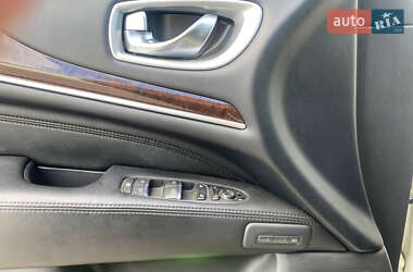 Позашляховик / Кросовер Infiniti QX60 2015 в  фото 16 Позашляховик / Кросовер Infiniti QX60 2015 в