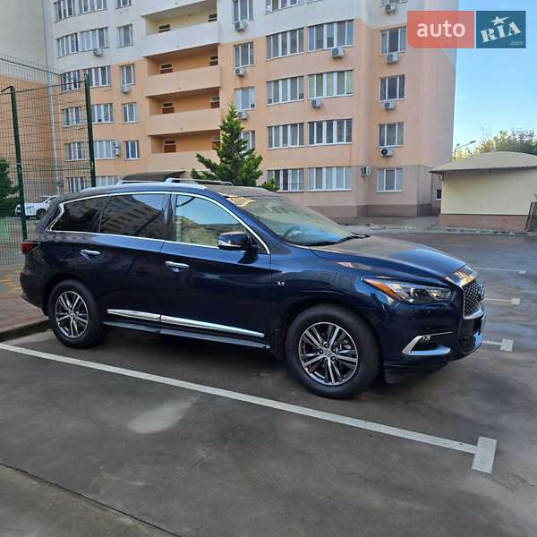 Позашляховик / Кросовер Infiniti QX60 2016 в Одесі фото 7 Позашляховик / Кросовер Infiniti QX60 2016 в Одесі