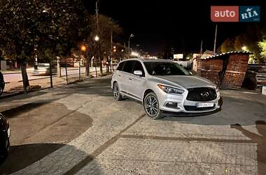 Позашляховик / Кросовер Infiniti QX60 2017 в Вишневому