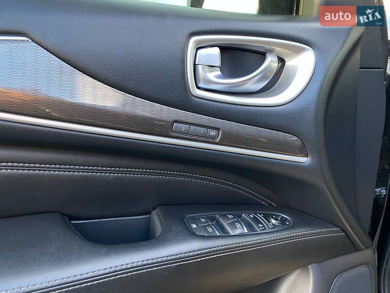 Внедорожник / Кроссовер Infiniti QX60 2017 в Киеве