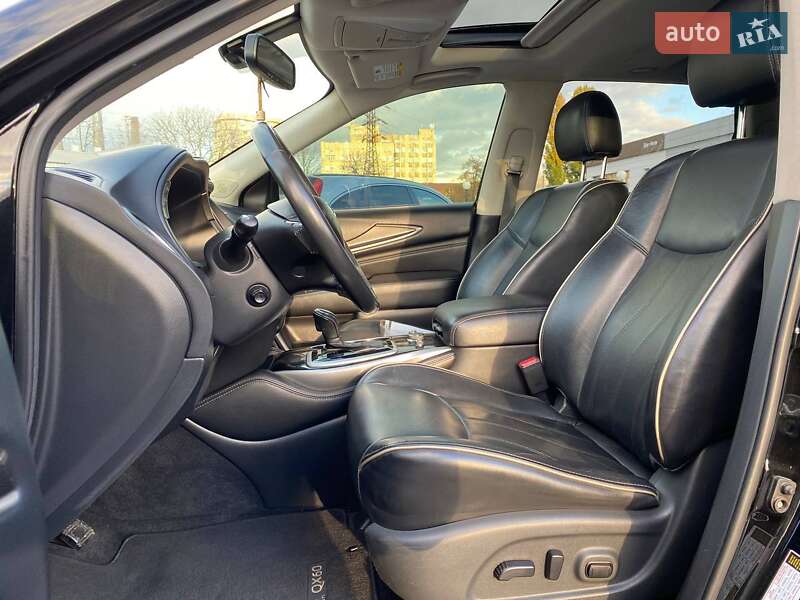 Внедорожник / Кроссовер Infiniti QX60 2017 в Киеве