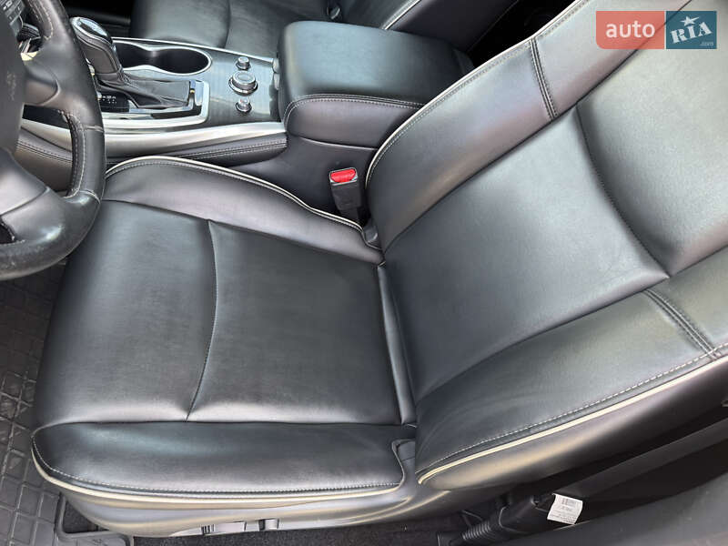 Позашляховик / Кросовер Infiniti QX60 2019 в Запоріжжі