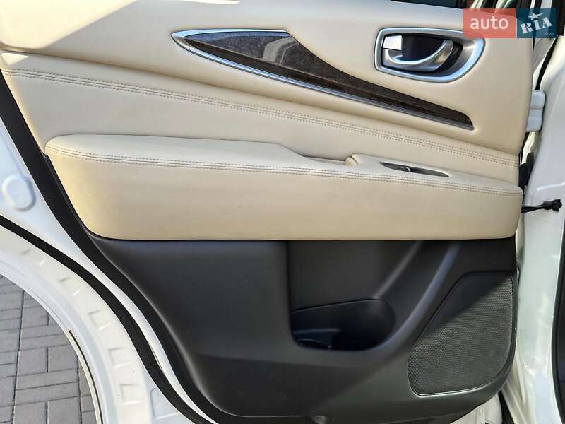 Внедорожник / Кроссовер Infiniti QX60 2015 в Одессе фото 16 Внедорожник / Кроссовер Infiniti QX60 2015 в Одессе
