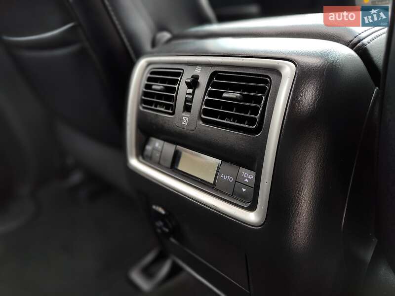 Внедорожник / Кроссовер Infiniti QX60 2014 в Киеве