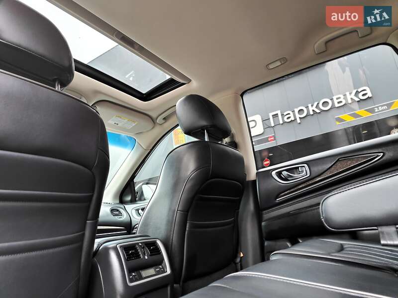 Внедорожник / Кроссовер Infiniti QX60 2014 в Киеве