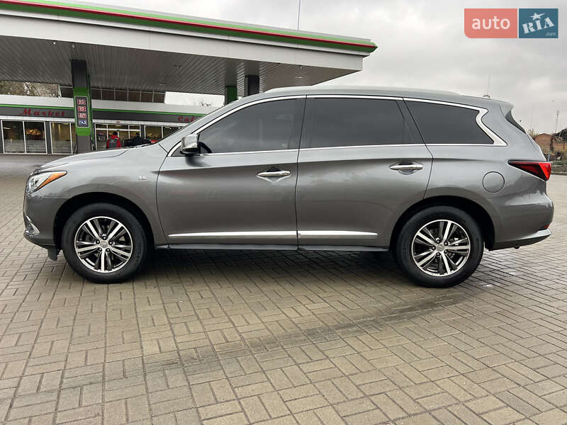 Внедорожник / Кроссовер Infiniti QX60 2017 в Житомире