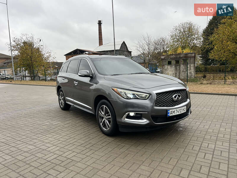 Внедорожник / Кроссовер Infiniti QX60 2017 в Житомире