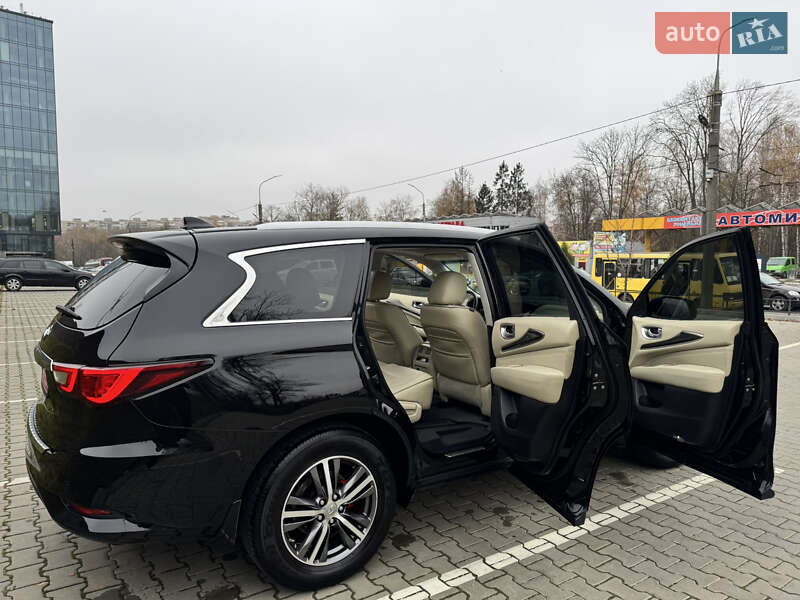 Внедорожник / Кроссовер Infiniti QX60 2016 в Тернополе