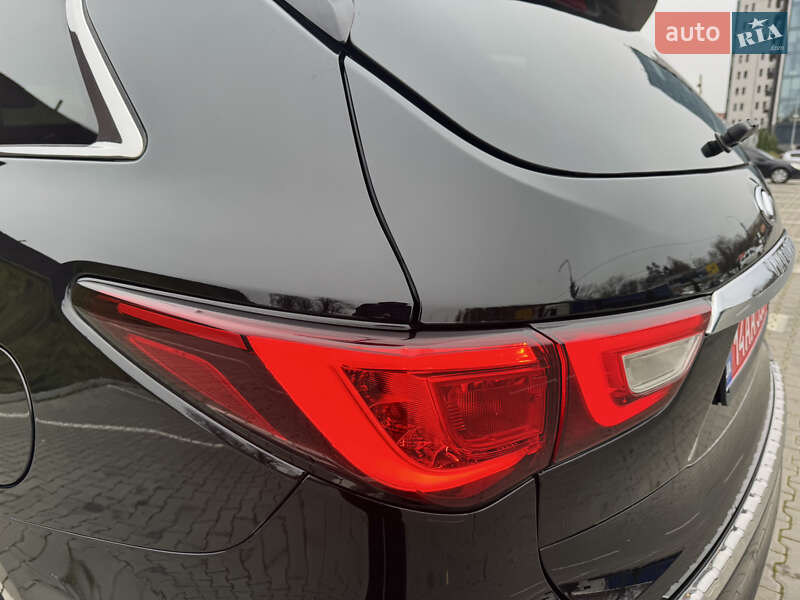 Внедорожник / Кроссовер Infiniti QX60 2016 в Тернополе