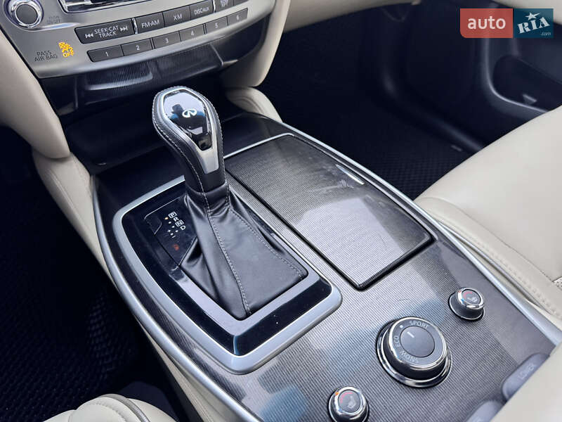 Внедорожник / Кроссовер Infiniti QX60 2016 в Тернополе