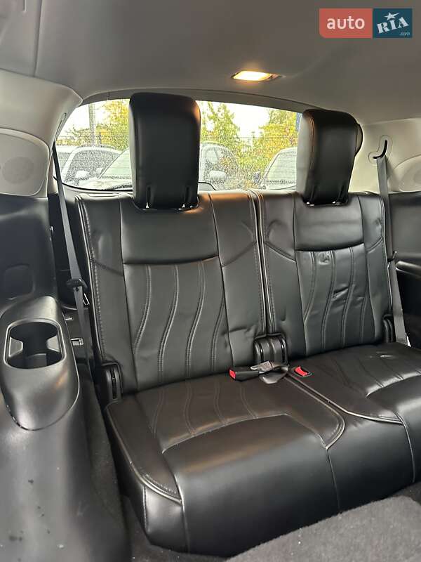 Внедорожник / Кроссовер Infiniti QX60 2019 в Белогородке