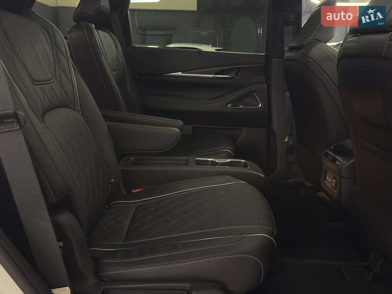 Внедорожник / Кроссовер Infiniti QX60 2024 в Николаеве