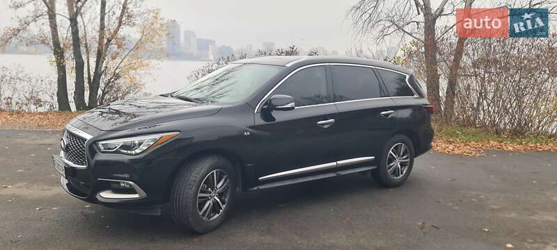 Внедорожник / Кроссовер Infiniti QX60 2018 в Днепре