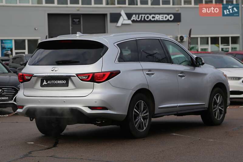 Внедорожник / Кроссовер Infiniti QX60 2016 в Киеве