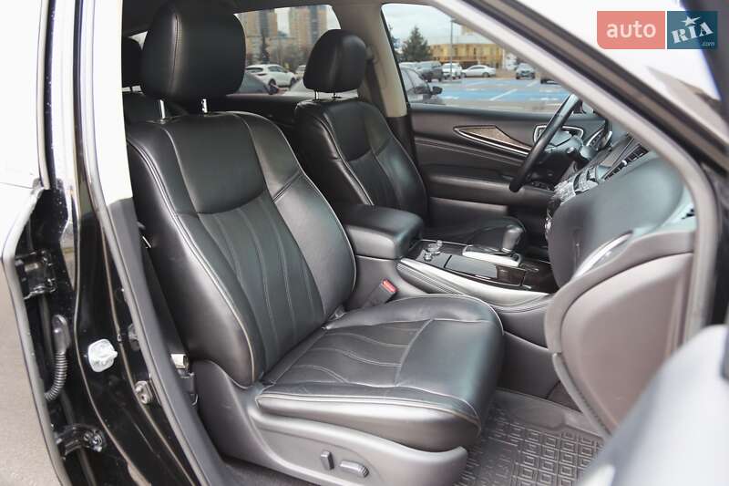 Позашляховик / Кросовер Infiniti QX60 2015 в Києві