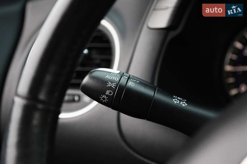 Позашляховик / Кросовер Infiniti QX60 2015 в Києві