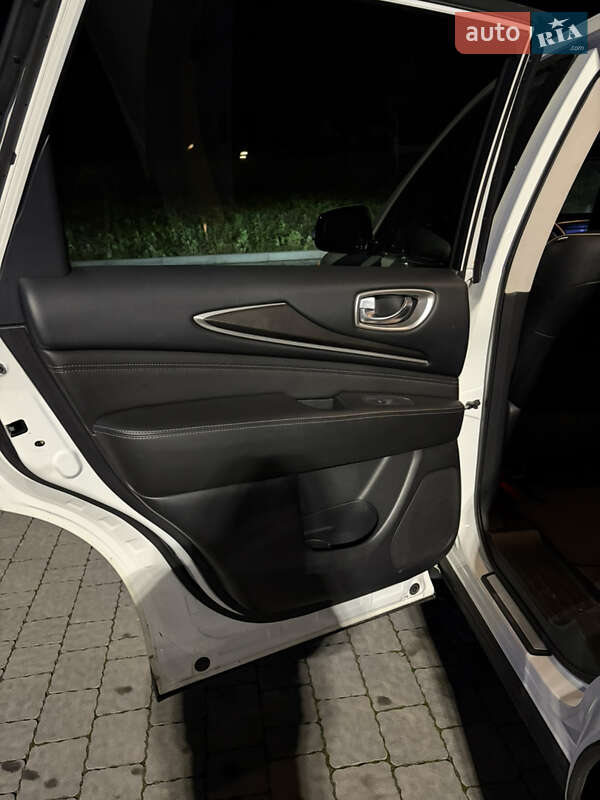 Внедорожник / Кроссовер Infiniti QX60 2017 в Львове