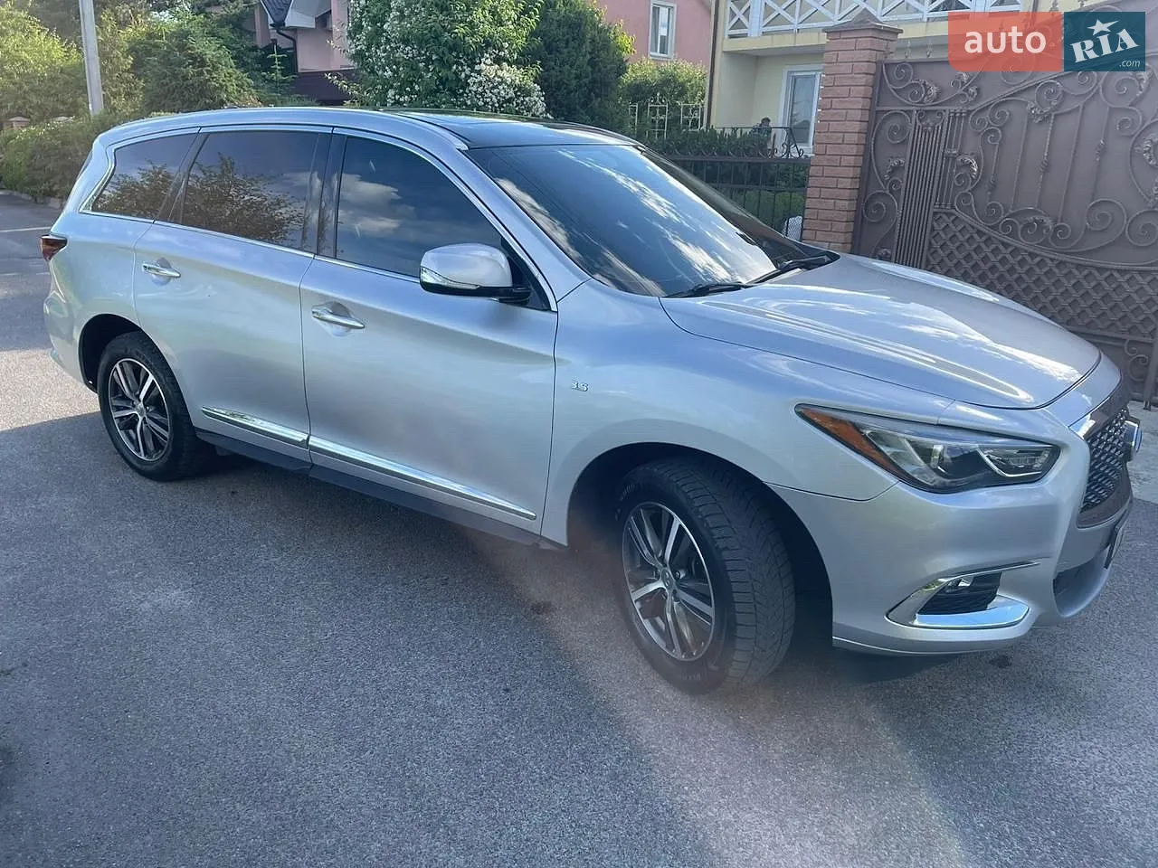 2019 Infiniti QX60 - мініатюра 2