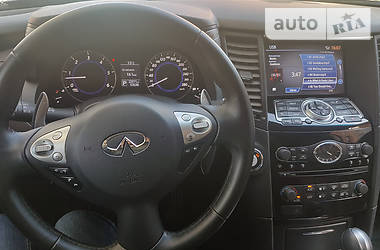 Внедорожник / Кроссовер Infiniti QX70 2015 в Харькове