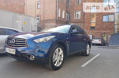 Внедорожник / Кроссовер Infiniti QX70 2015 в Харькове