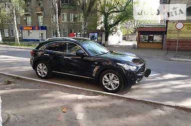 Внедорожник / Кроссовер Infiniti QX70 2015 в Киеве