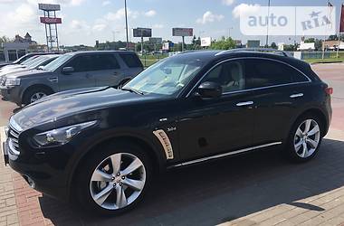 Позашляховик / Кросовер Infiniti QX70 2015 в 