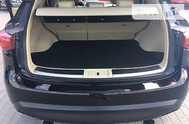 Позашляховик / Кросовер Infiniti QX70 2015 в 