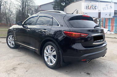 Позашляховик / Кросовер Infiniti QX70 2013 в 