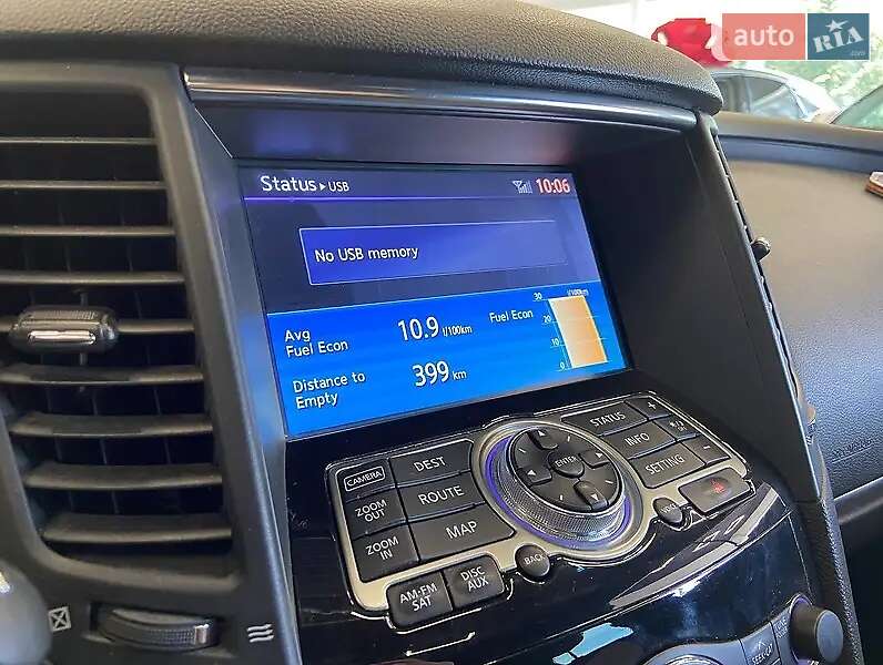 Внедорожник / Кроссовер Infiniti QX70 2016 в Одессе