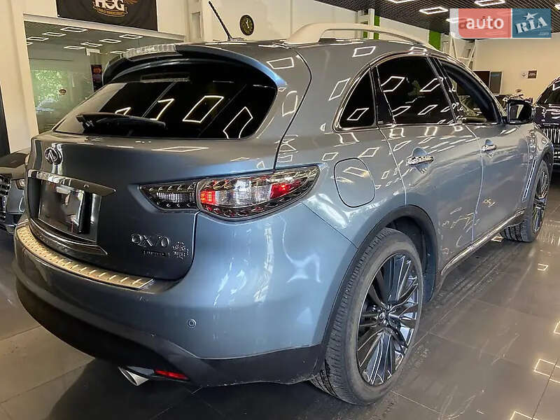 Внедорожник / Кроссовер Infiniti QX70 2016 в Одессе