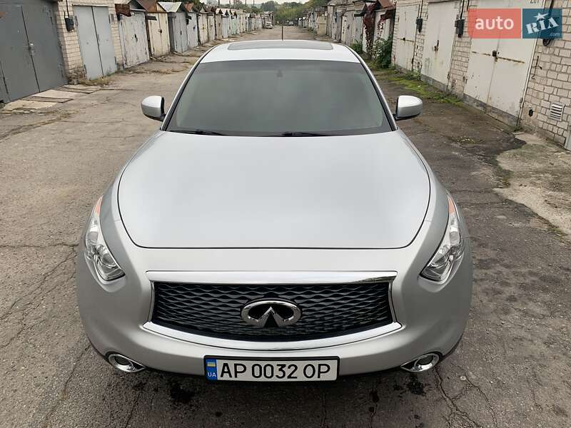 Внедорожник / Кроссовер Infiniti QX70 2017 в Запорожье