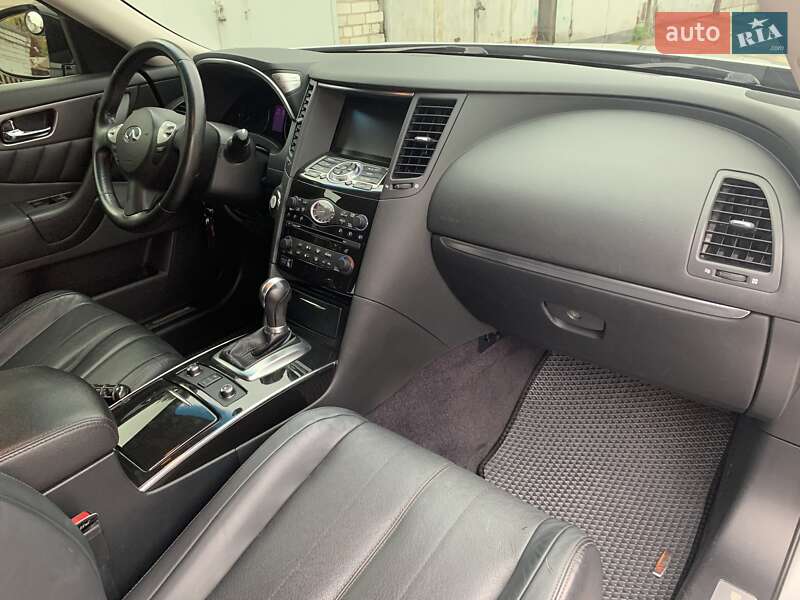 Внедорожник / Кроссовер Infiniti QX70 2017 в Запорожье