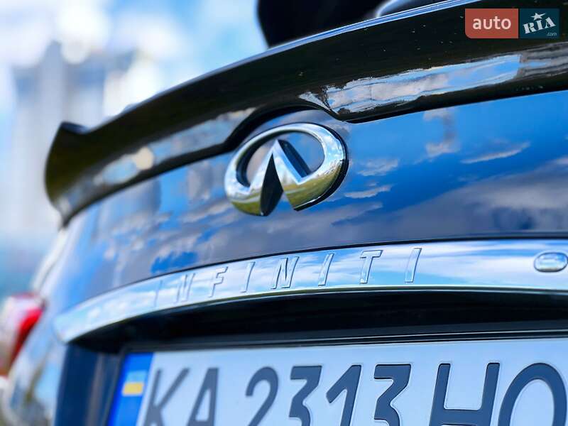 Внедорожник / Кроссовер Infiniti QX70 2016 в Киеве