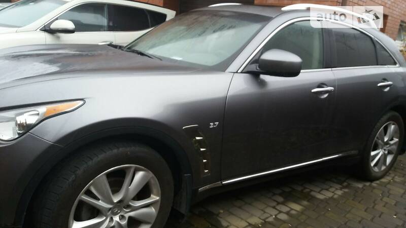 Infiniti QX70 2015
