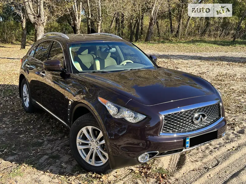 Infiniti QX70