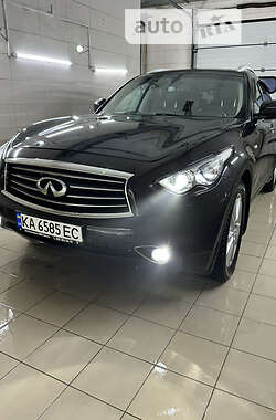 Внедорожник / Кроссовер Infiniti QX70 2013 в 