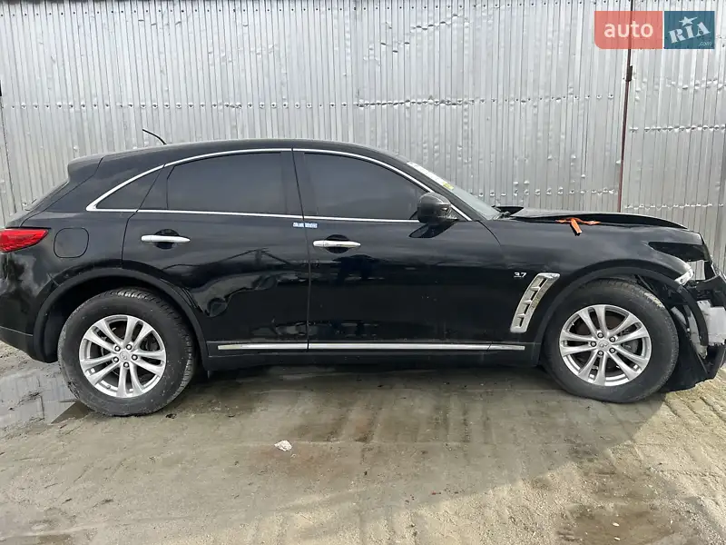 Infiniti QX70 2017
