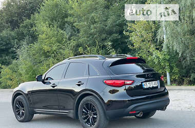 Внедорожник / Кроссовер Infiniti QX70 2016 в 