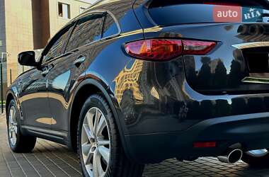 Внедорожник / Кроссовер Infiniti QX70 2014 в Одессе