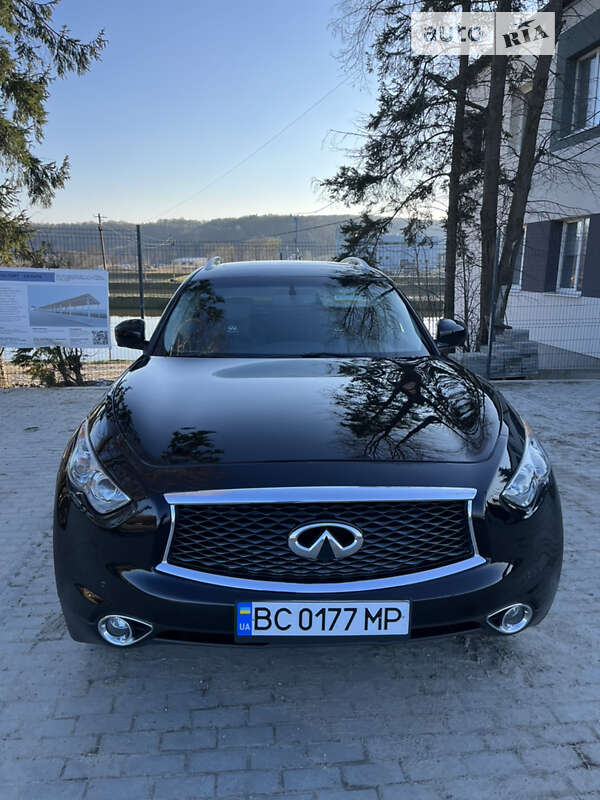 Внедорожник / Кроссовер Infiniti QX70 2015 в Львове