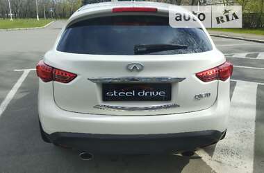 Внедорожник / Кроссовер Infiniti QX70 2013 в Николаеве