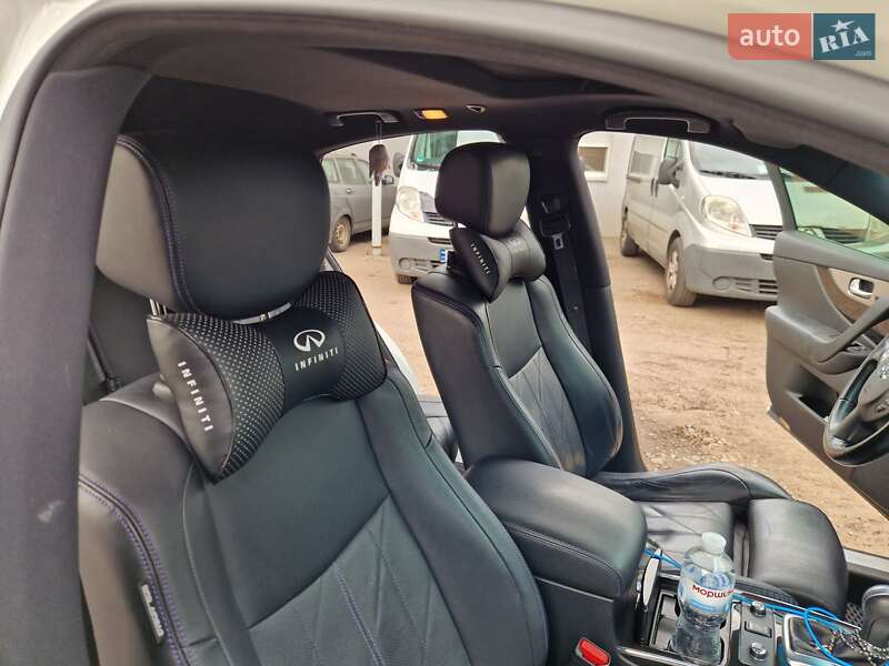 Позашляховик / Кросовер Infiniti QX70 2016 в Києві