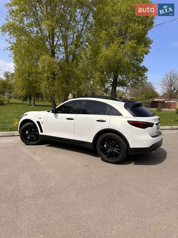 Внедорожник / Кроссовер Infiniti QX70 2013 в Киеве фото 15 Внедорожник / Кроссовер Infiniti QX70 2013 в Киеве