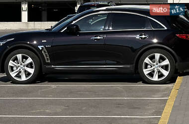 Внедорожник / Кроссовер Infiniti QX70 2014 в 