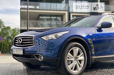 Позашляховик / Кросовер Infiniti QX70 2014 в Вишневому