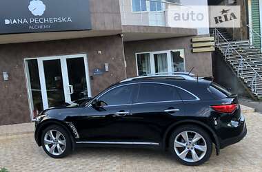 Позашляховик / Кросовер Infiniti QX70 2013 в Одесі